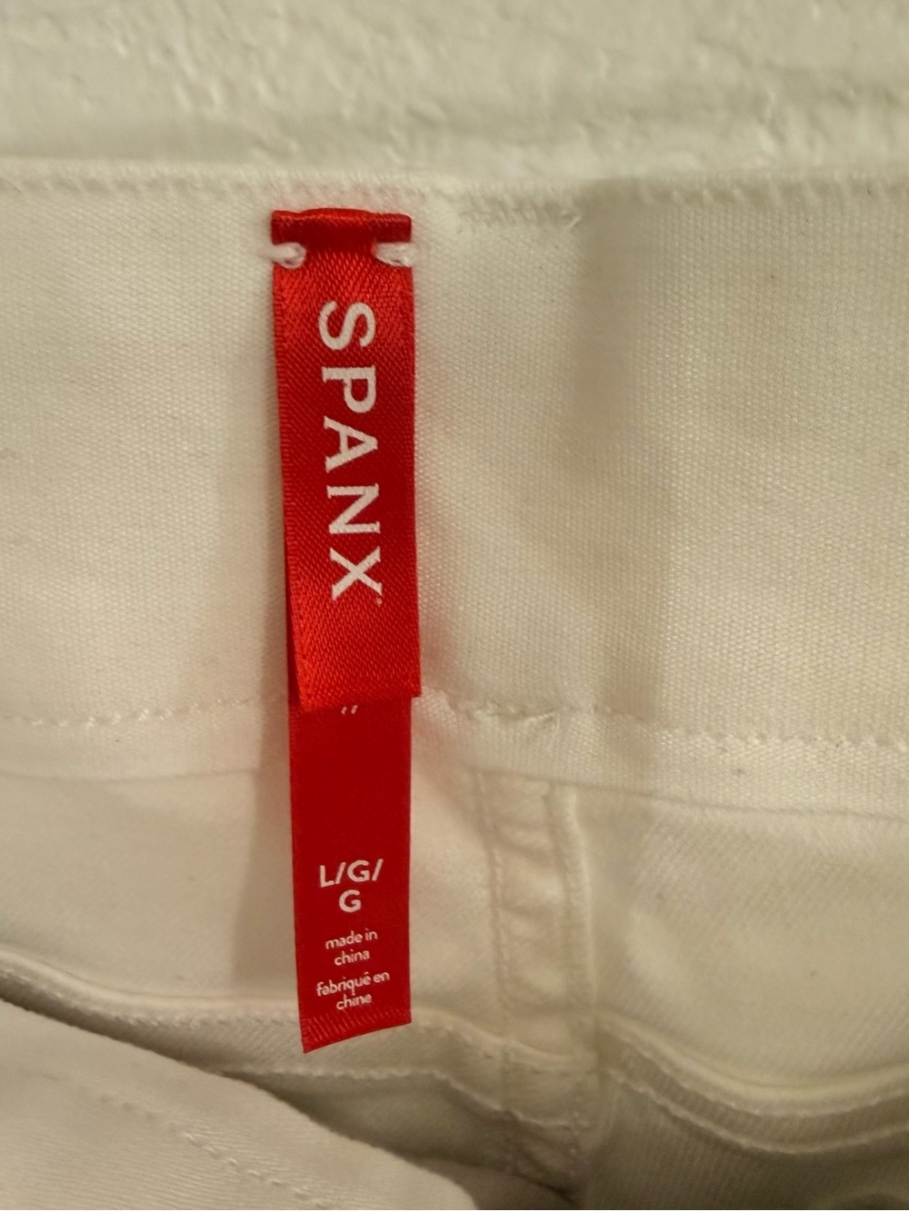 Spanx Stretch Twill Shorts Womens L White Pull On Tummy Control 5 Inch Inseam - Picture 5 of 8